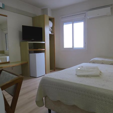 City Hotel 카시아스두술 외부 사진