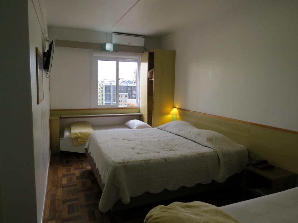 City Hotel 카시아스두술 외부 사진