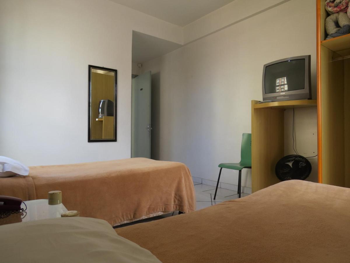 City Hotel 카시아스두술 외부 사진