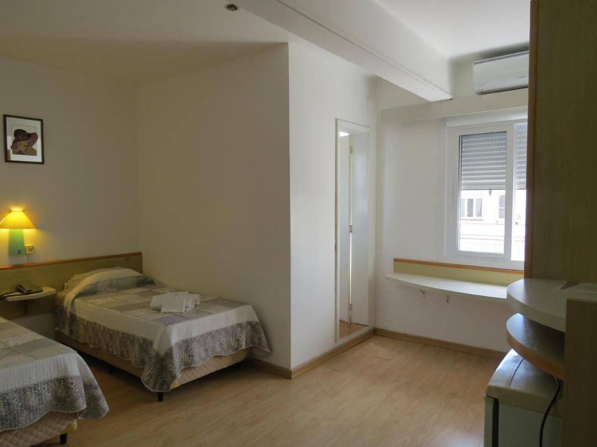 City Hotel 카시아스두술 외부 사진