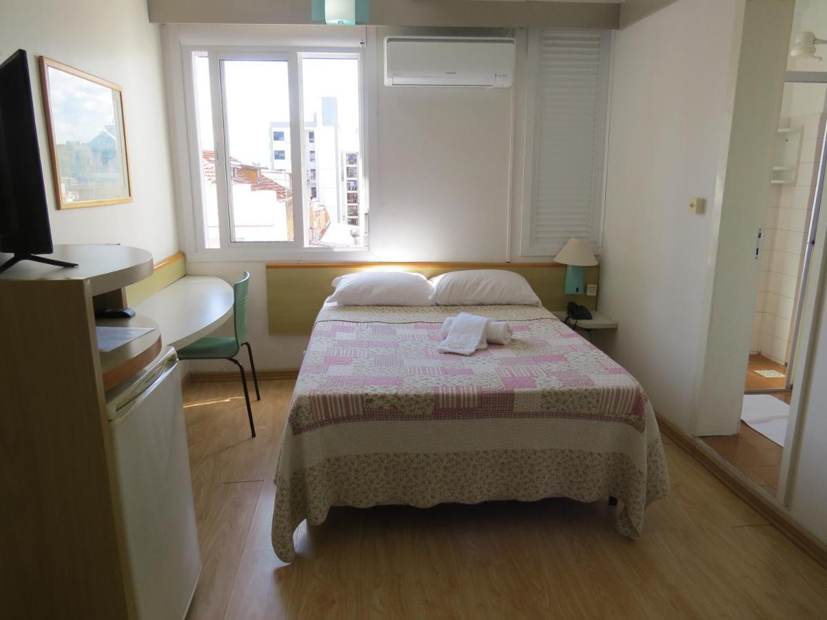 City Hotel 카시아스두술 외부 사진