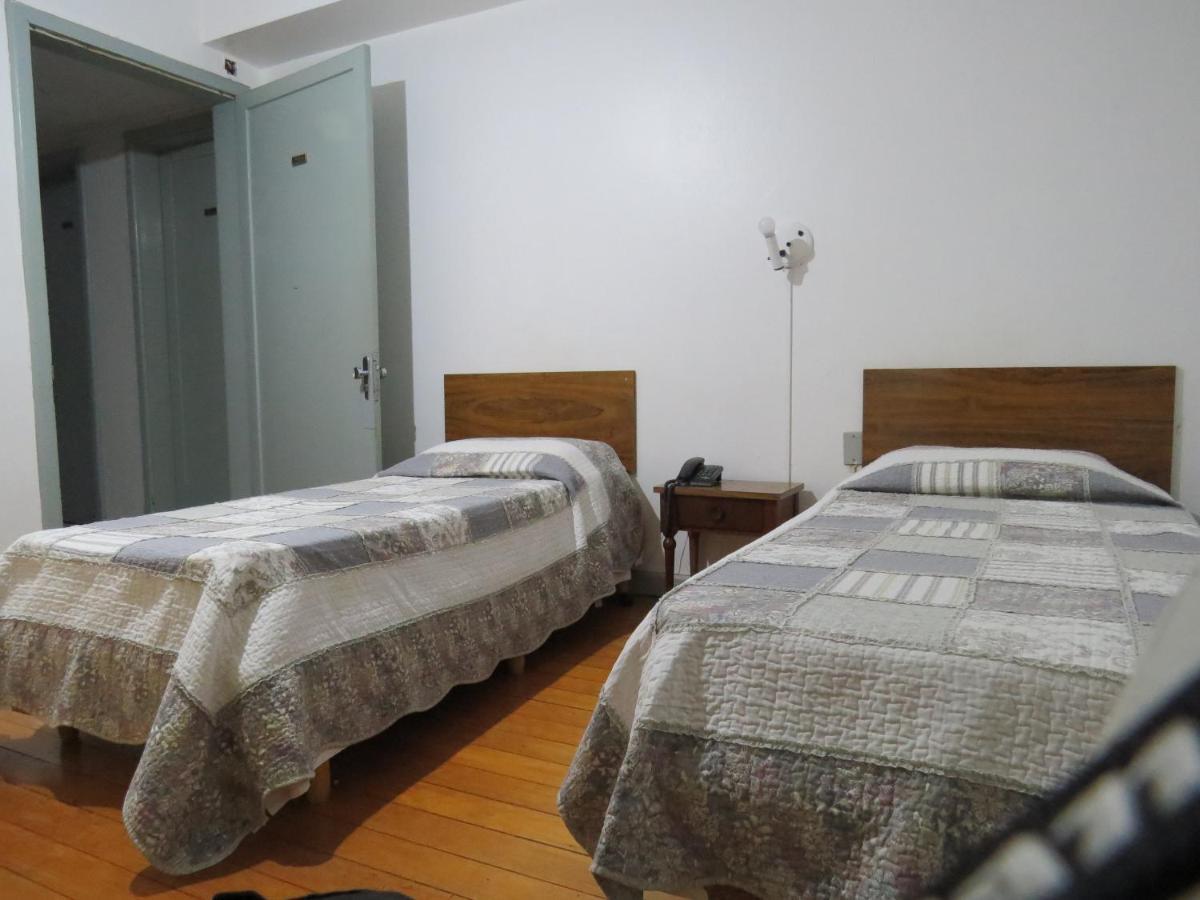 City Hotel 카시아스두술 외부 사진